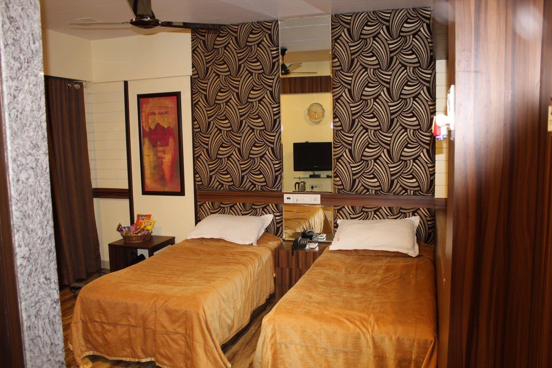 Hotel Metro Palace Bombay Eksteriør billede