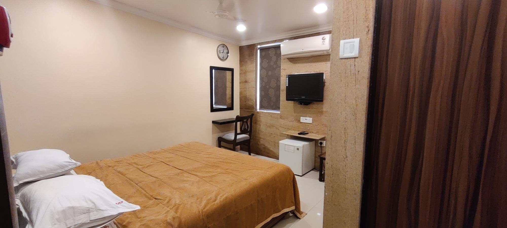 Hotel Metro Palace Bombay Eksteriør billede