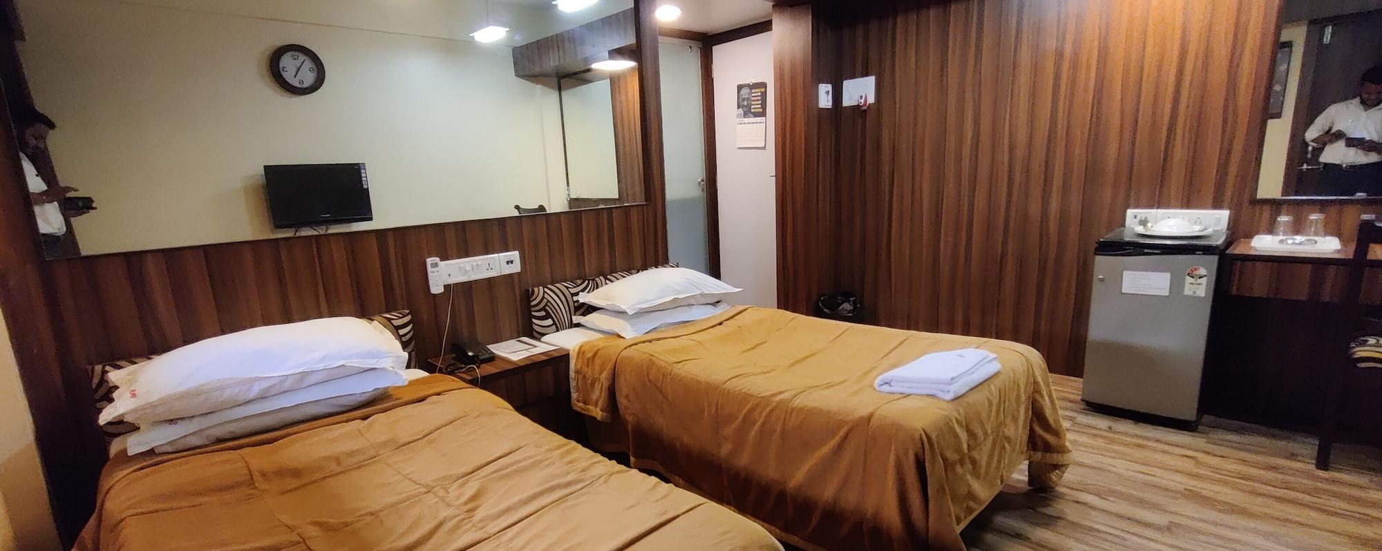 Hotel Metro Palace Bombay Eksteriør billede