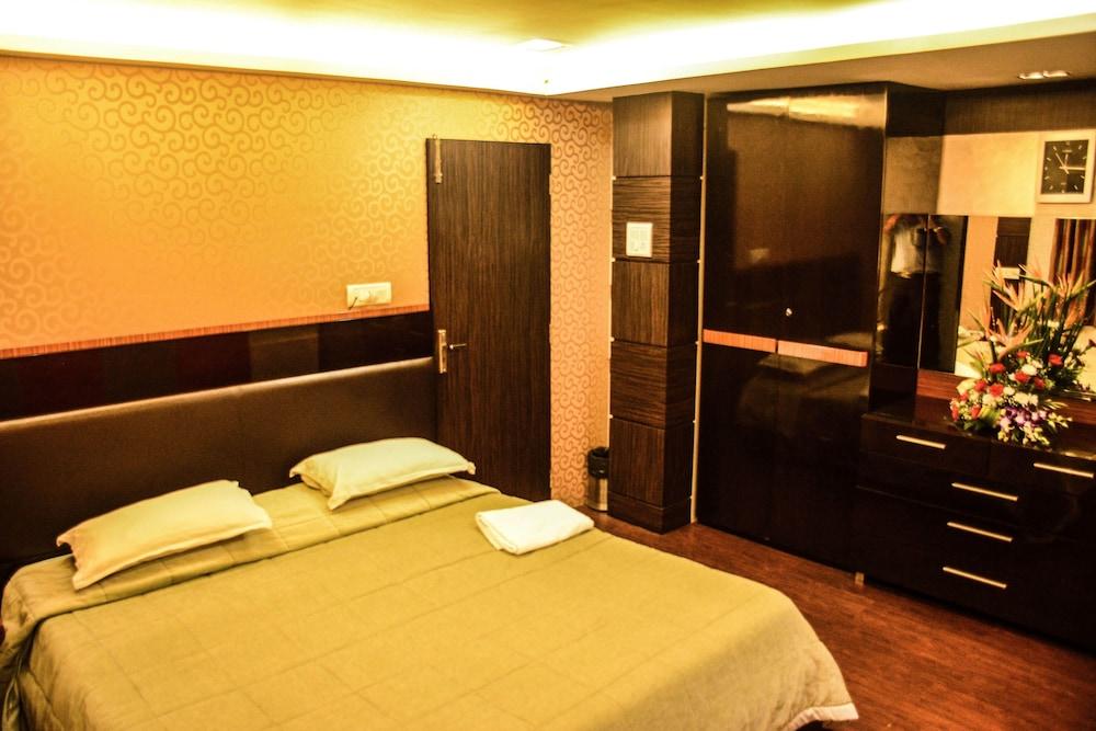 Hotel Metro Palace Bombay Eksteriør billede