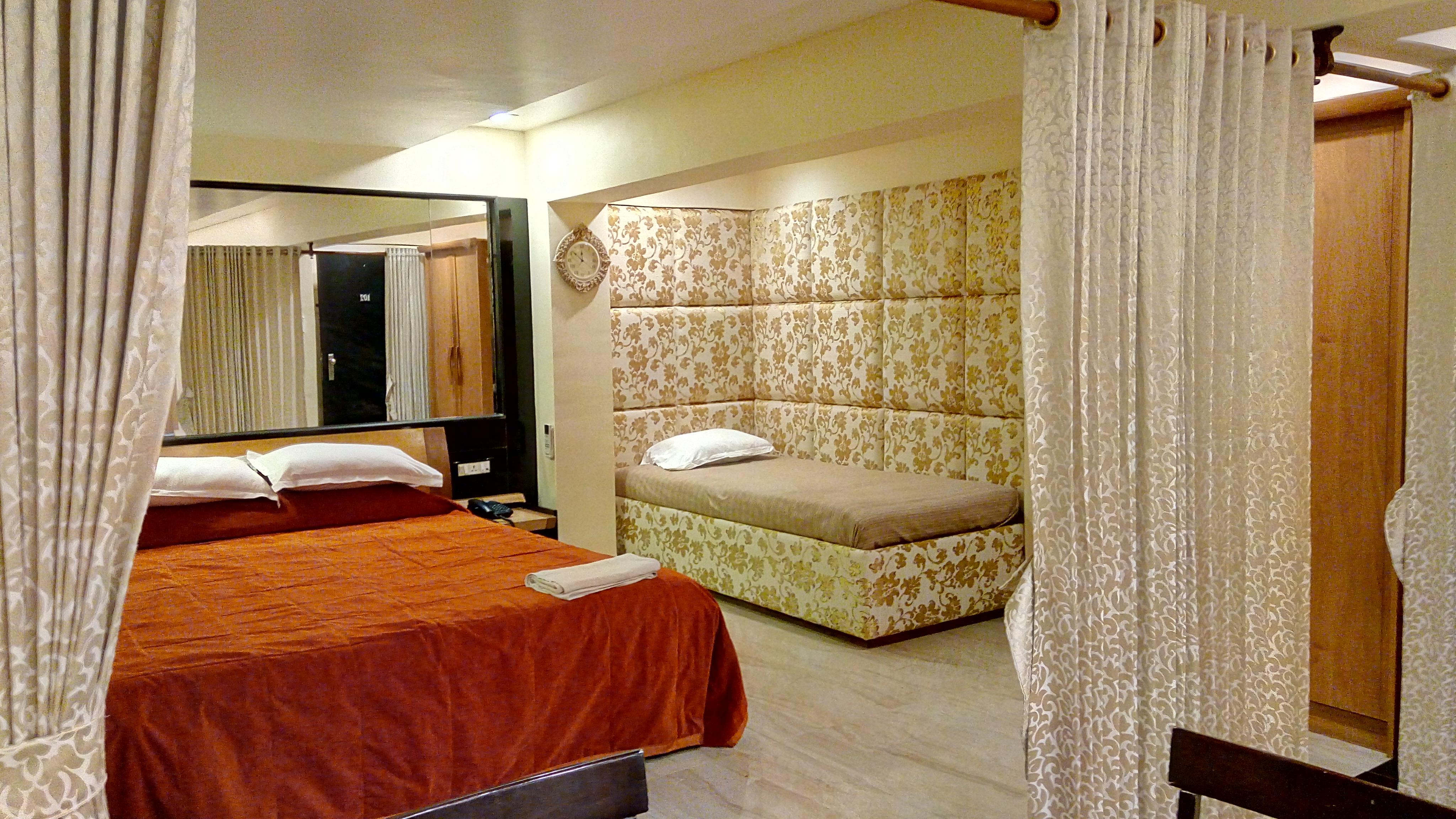 Hotel Metro Palace Bombay Eksteriør billede
