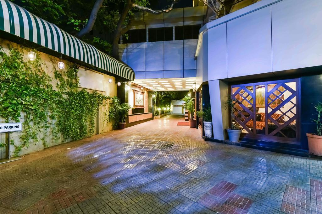 Hotel Metro Palace Bombay Eksteriør billede