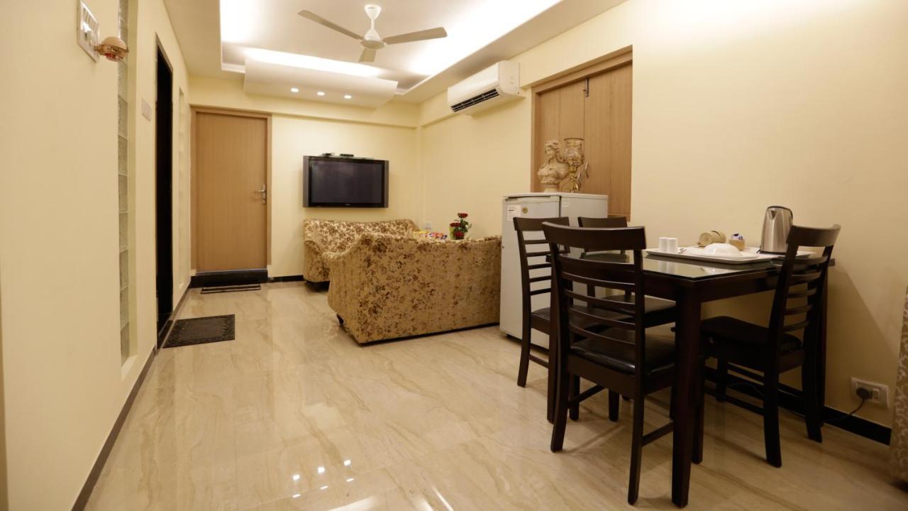 Hotel Metro Palace Bombay Eksteriør billede